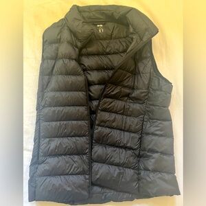 Black Uniqlo Puffer Vest